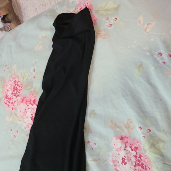 Vintage Black Valentina Capri leggings - Picture 3 of 3